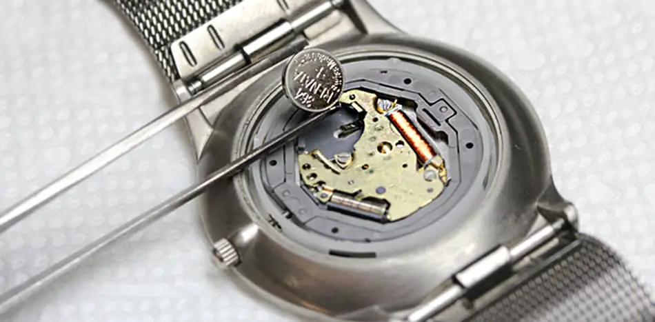 quartz watch no battery